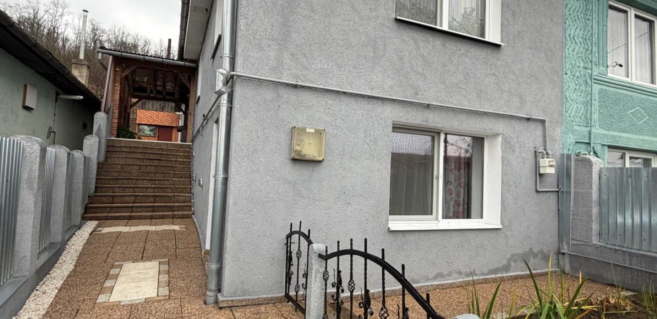 9c647517-ae10-4b03-8b4b-498e2bc99b08