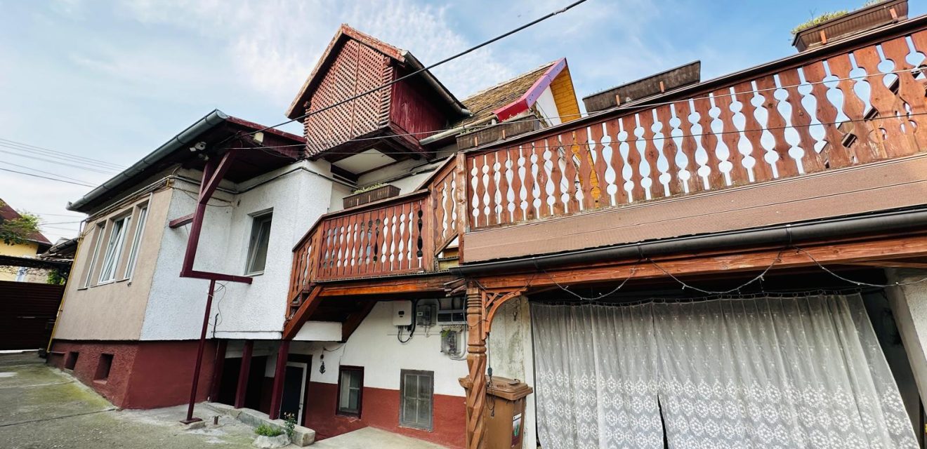 ec52c253-a0c7-4c36-8fc8-6b50874e8c5a